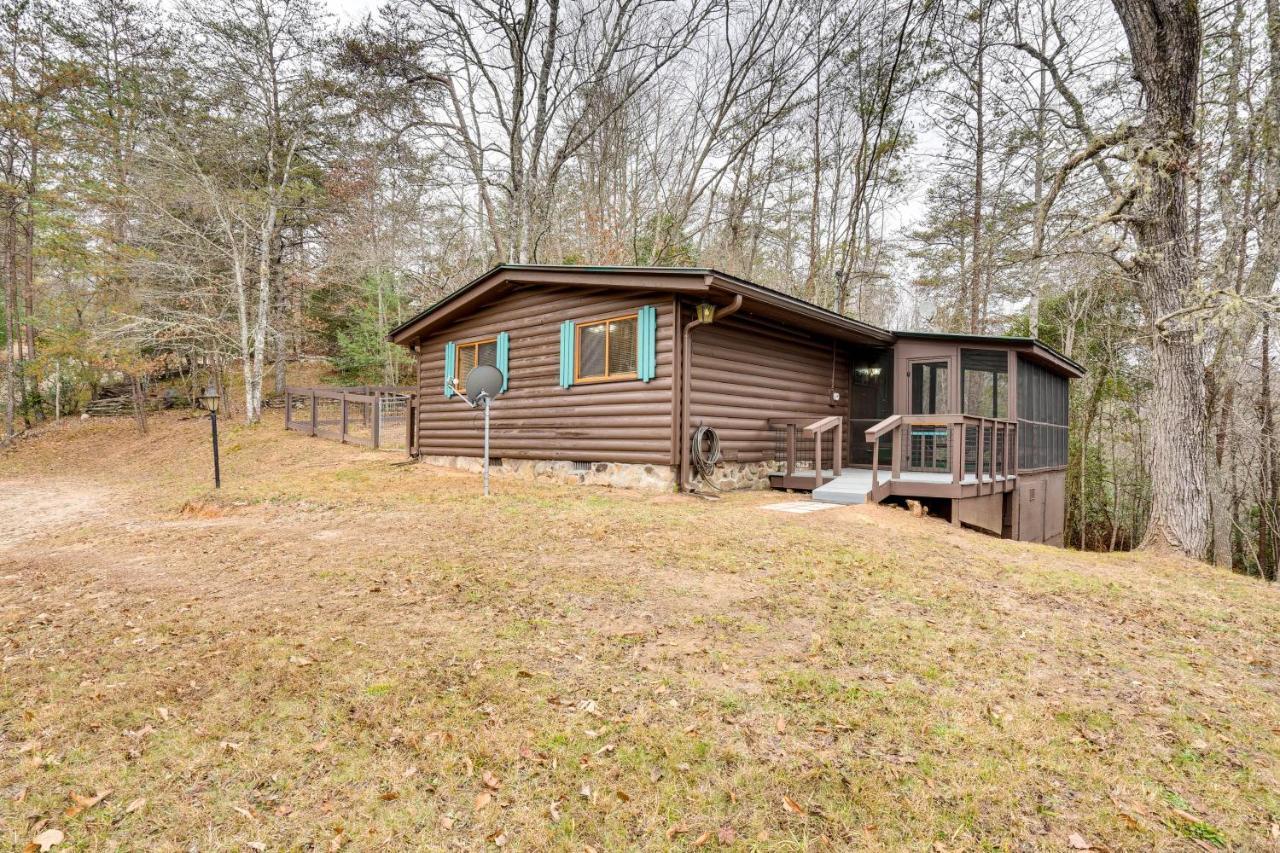 Peaceful Warne Cabin Fenced Yard And Screened Porch Brasstown Екстериор снимка